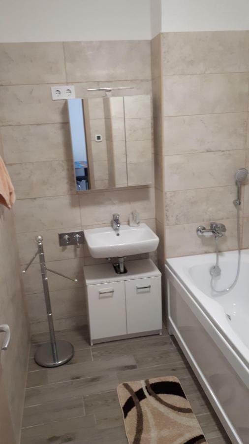 Lido riviera apartman Balatonlelle Esterno foto